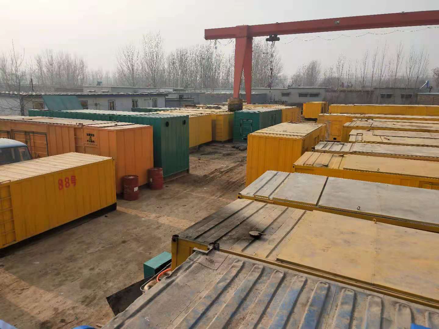 新龙租赁发电机-灰尘、风沙对柴油发电机组造成哪些不良影响？